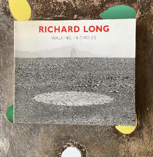Richard Long - Walking in circles 